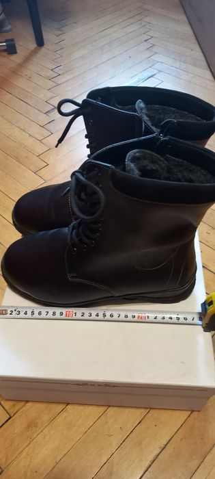 Ботинки кожа(новые) женск.40р.широкие