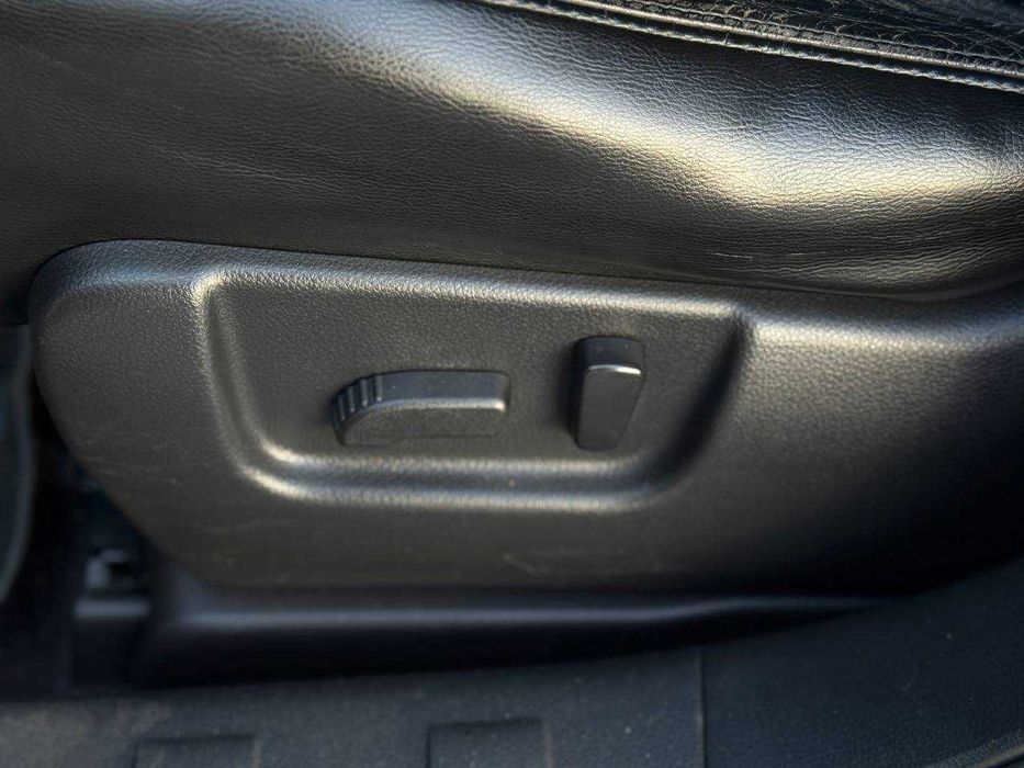 Nissan X-Trail 2008, 2.5 газ/бензин, автомат, полный привод