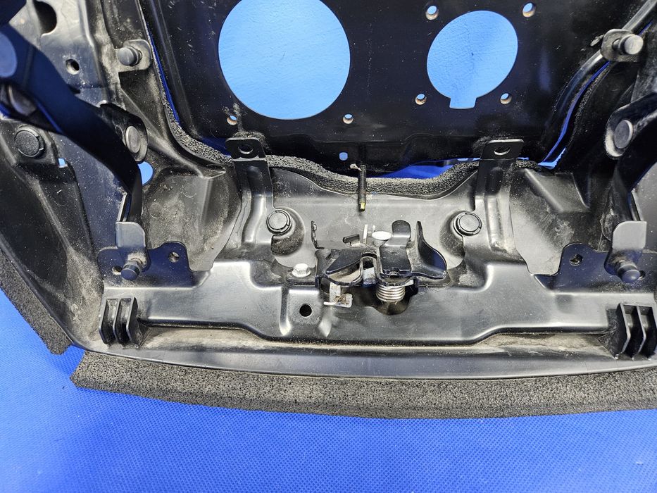 GNIAZDO ŁADOWANIA obudowa Nissan Leaf I port stelaż klapka zaślepka OE