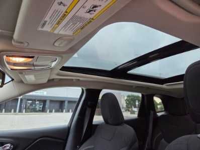 Jeep Cherokee 2016, limited,2,4 benzyna+LPG+hak,  4x4