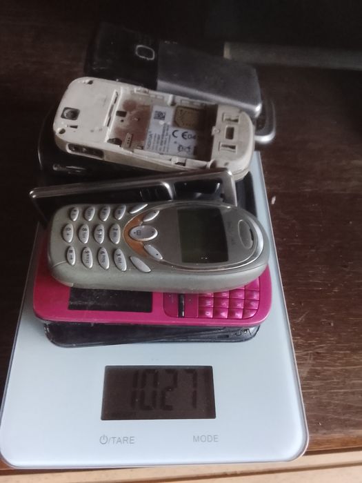 Smartfony/Telefony komórkowe uszk. Wyświetlacze