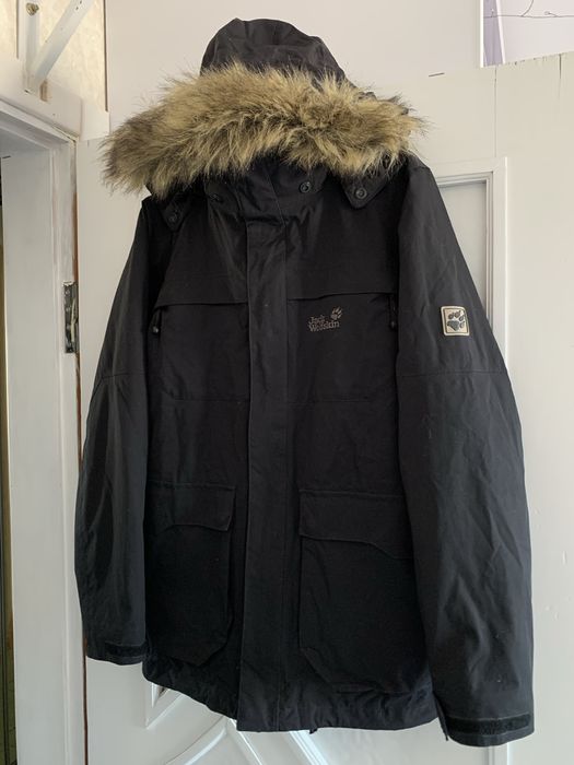 Куртка ветровка пуховик куртка с мехом jack wolfskin waterproof size:S