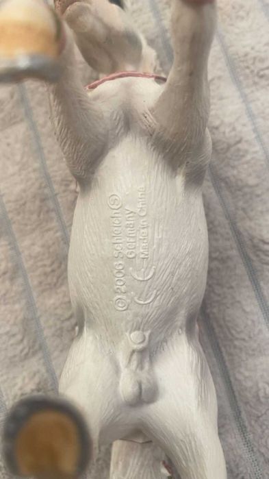 figurka kolekcjerska firmy Schleich.