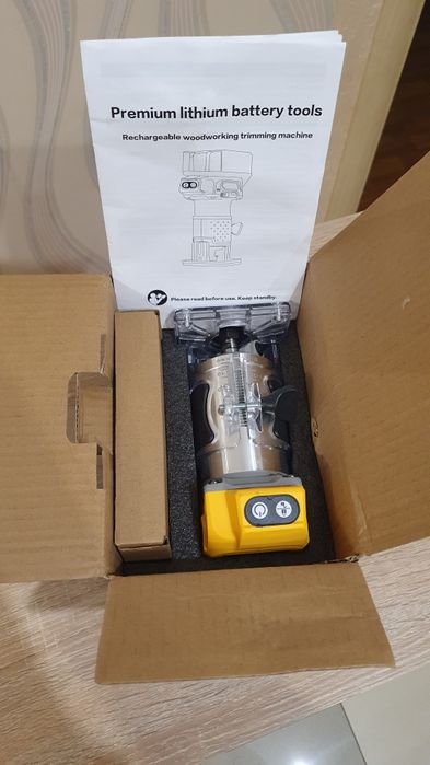 Фрезер аккумуляторний ручний