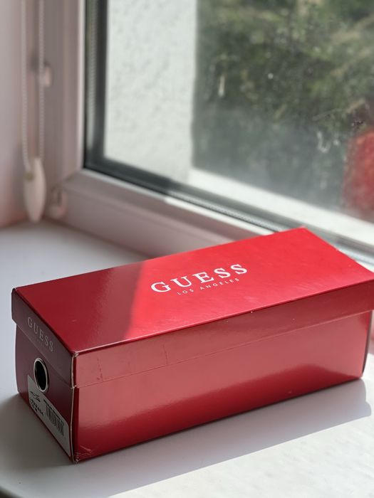 Босоніжки жіночі Guess оригінал