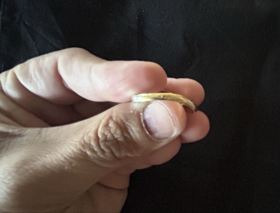 Anel Ouro 19.2k com diamantes