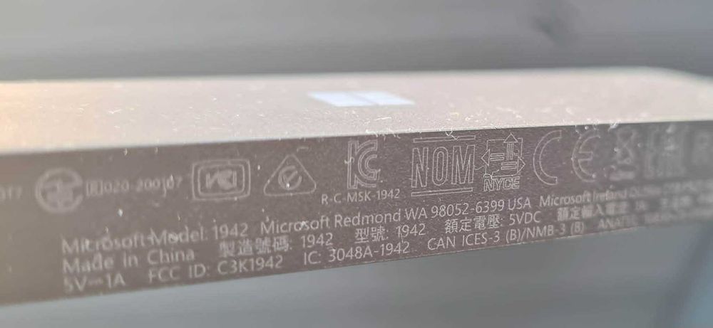 ORYGINALNY Microsoft wireless display adapter V3 1942 bezprzewodowe HDMI 4k
