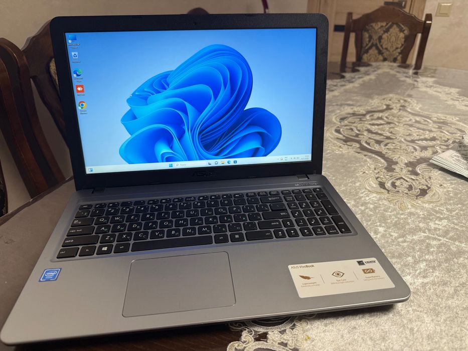 Ноутбук ASUS VivoBook 15
