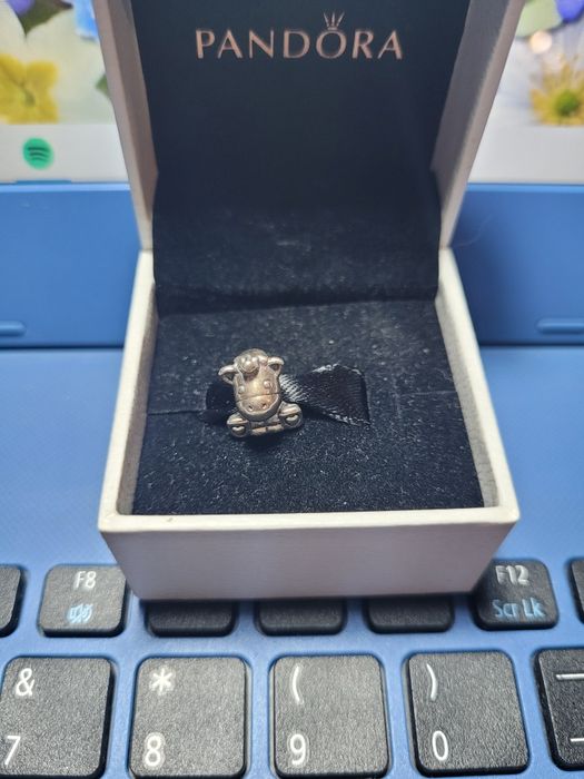 Pandora charms jednorożec