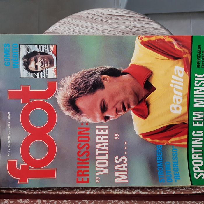 Álbum com 12 revistas Foot