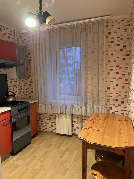 Погодинно/ подобово 1-к кімн.кв-ра, центр