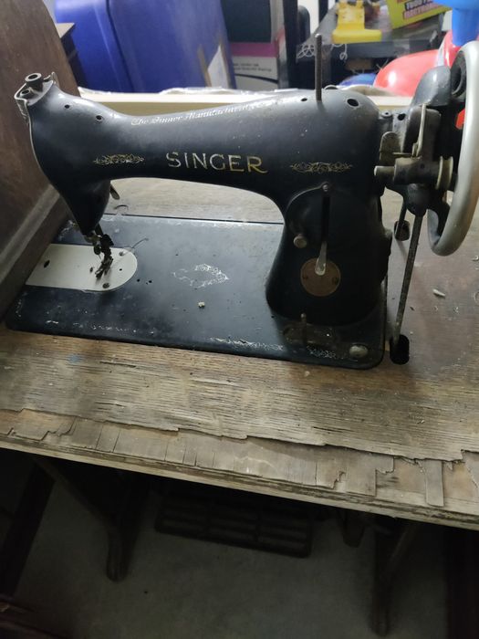 Máquina de costura Singer antiga