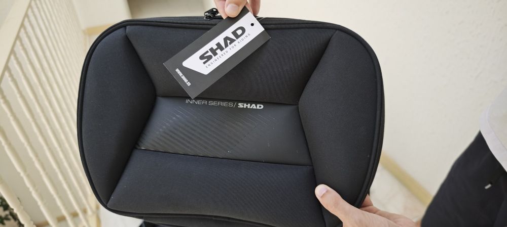 Shad SH38X Carbon + Bolsas Interiores (Novo)