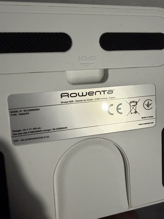 Робот пилосос МИЮЧИЙ ROWENTA RR8577WH + док станція