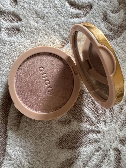 Хайлайтер Gucci 04 Opal pink