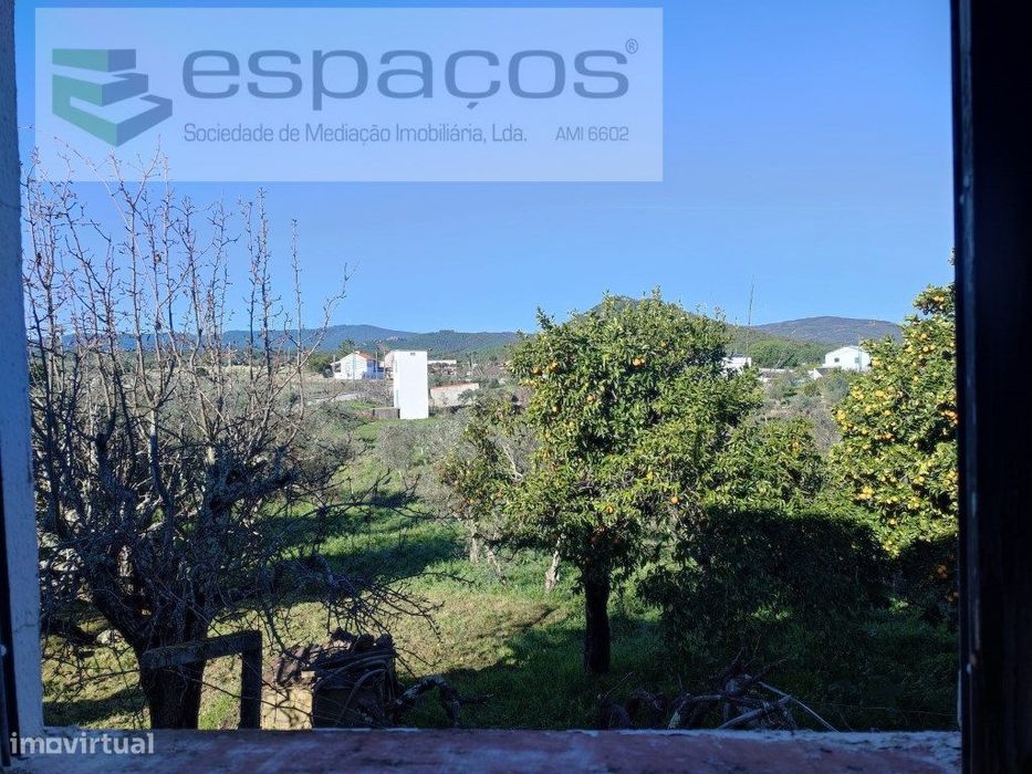 Moradia V4 com terreno