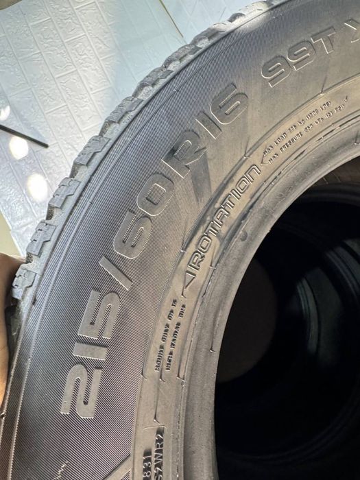 215/60/16 комплект зимових шин Nokian 5.2 мм залишку