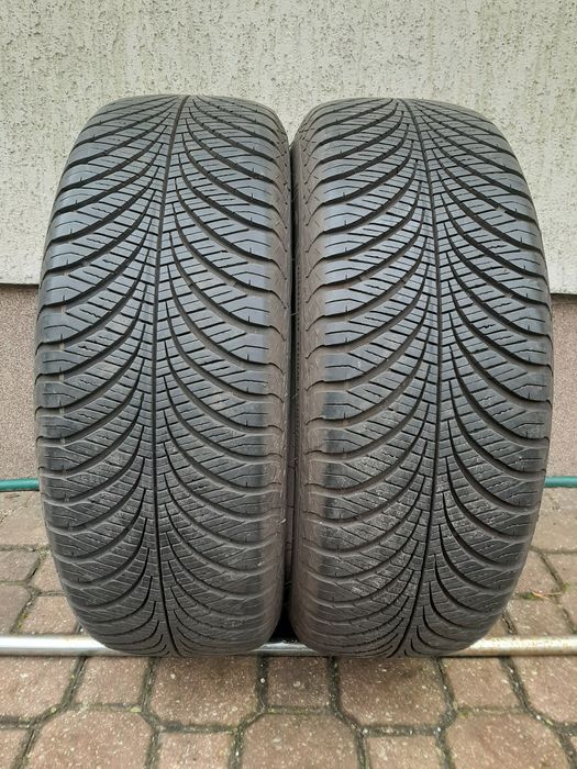 2x Opony całoroczne 215/65R16 GoodYear Vector4Sasons 7mm