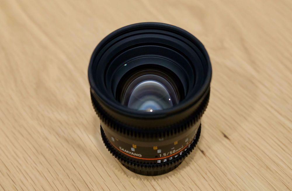 Lente Samyang 50mm T1.5 EF