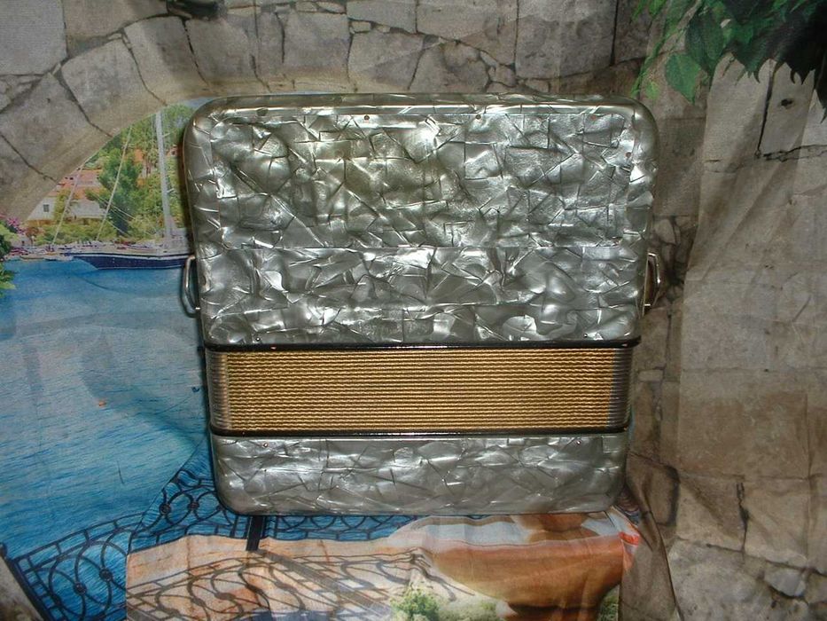 Concertina Avenda N . 976