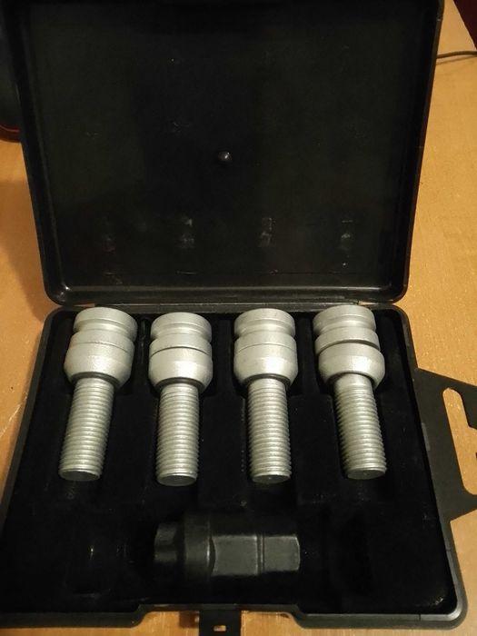 Набір секреток колісних