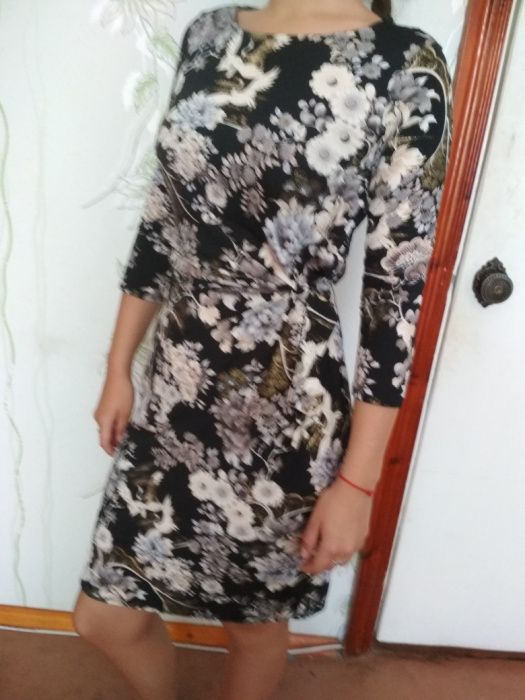 Платье 46 размера.