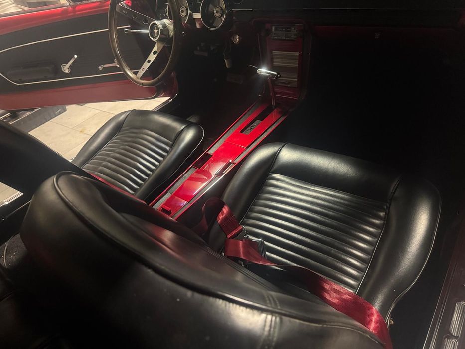 Ford Mustang coupe V8