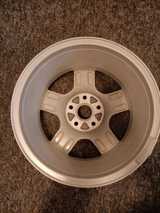 Felga Felgi Audi A4 B6 16 cali