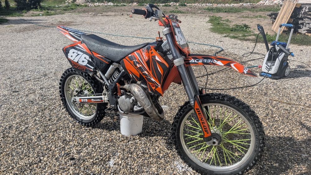 KTM SX 125. CM³ mała bestia