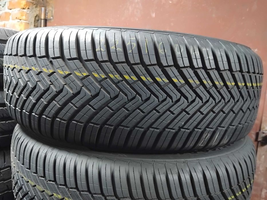 Шини бу 225/60 R18 Continental AllSeason Contact Пара