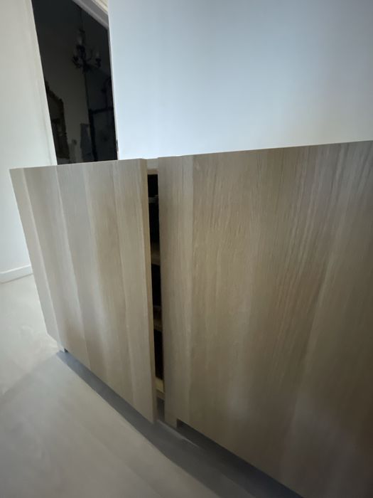 Movel ikea Besta 120x42x74 efeito carvalho