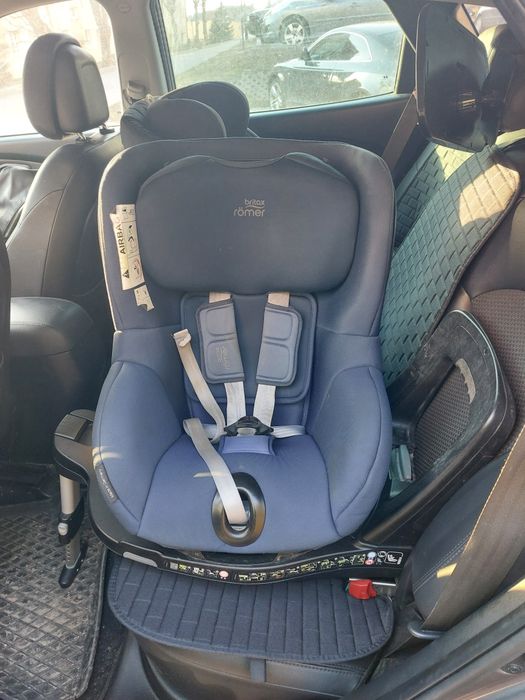 Fotelik obrotowy rwf britax dualfix m 0-18kg 61-105cm