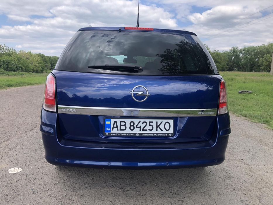 Opel Astra H  2005 рік