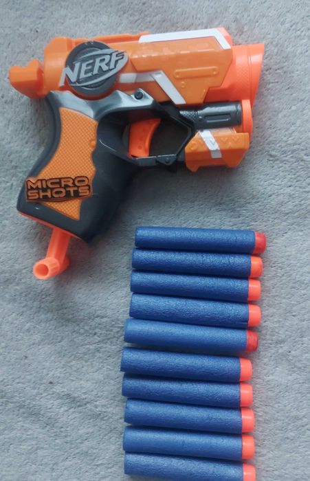 Pistolet NERF microshots