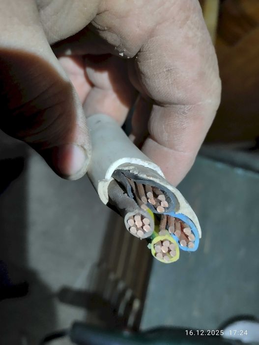 кабель ПВС4*10мм.кв медь