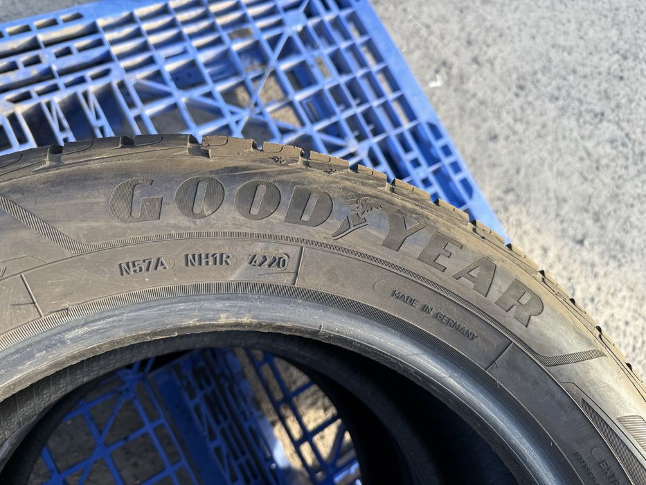 235/55 r17 Goodyear UltraGrip performance + Резина зимняя