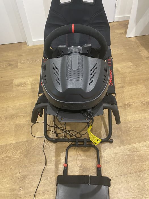 Volante thurstmaster Ferrari + Cadeira Playseat