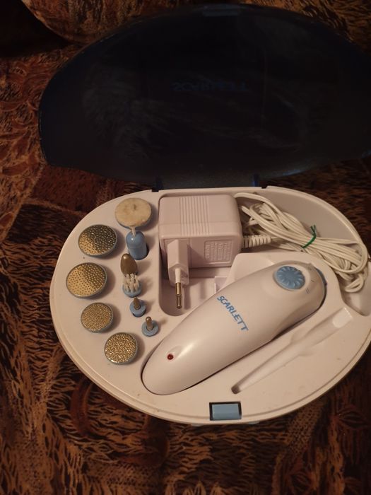 Набор для маникюра и педикюра "Скарлетт"