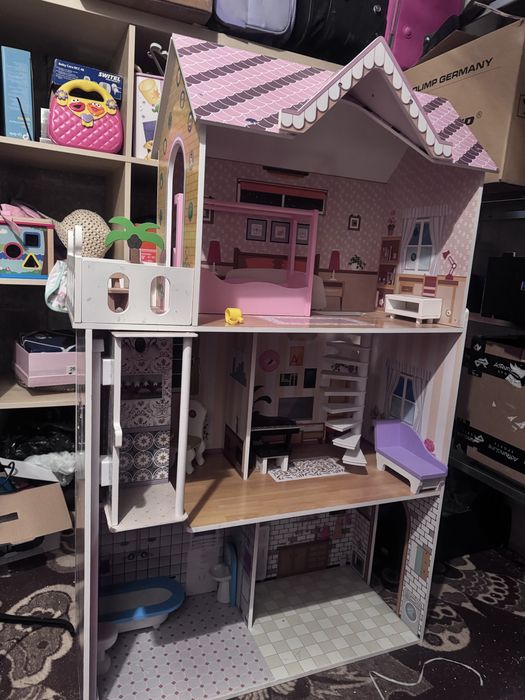 Duzy domek dla lalek barbie drewniany z winda pietrowy domek