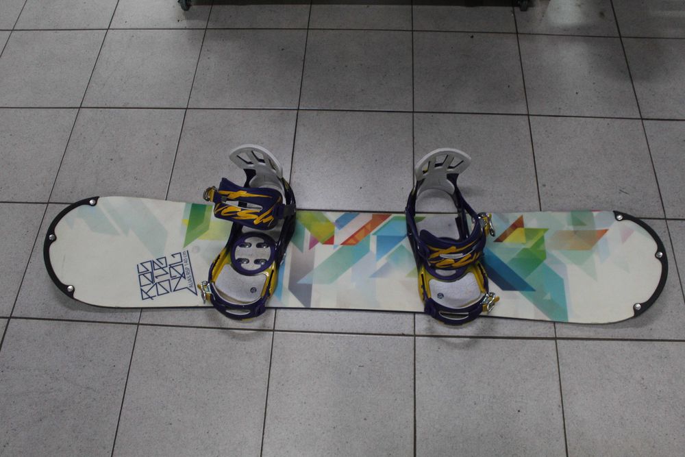 Deska Snowboard ROSSIGNOL ALIAS 140 cm + Wiązania Rossignol Fresh