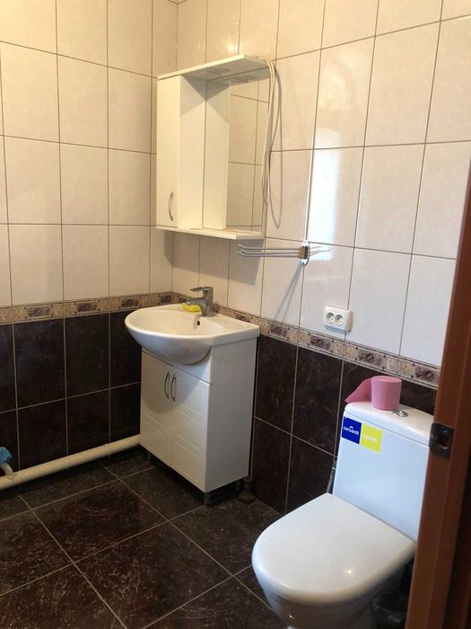 Продам великий двоповерховий будинок 212 кв.м