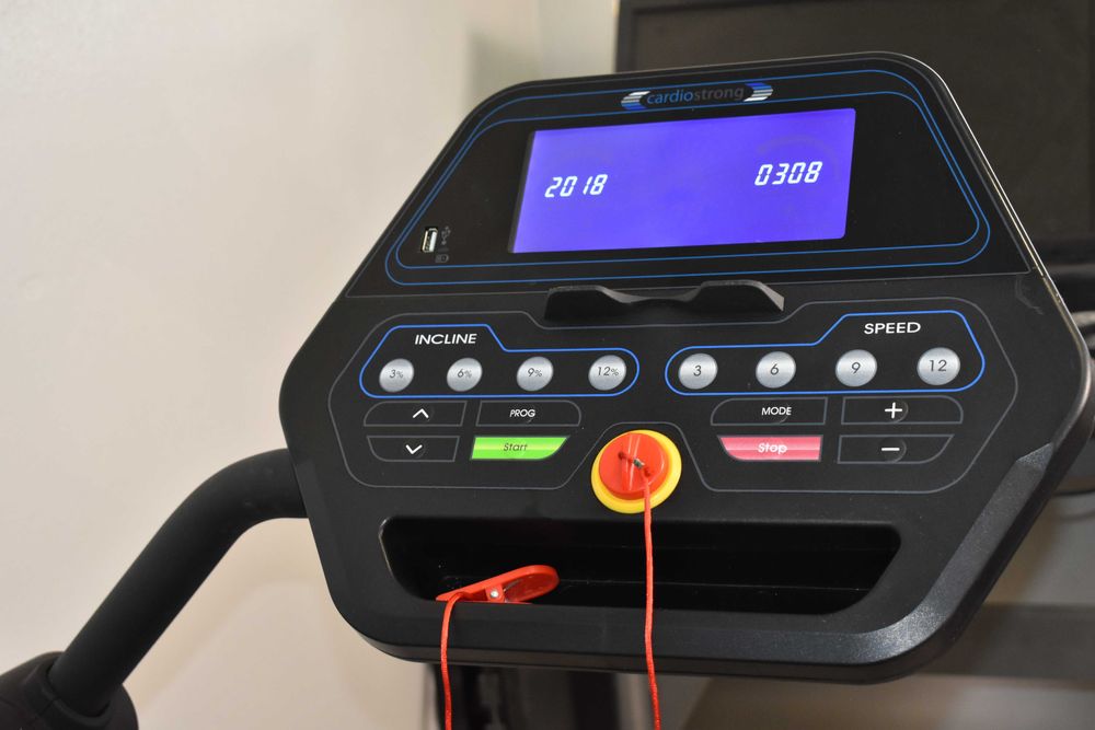 CARDIOSTRONG TF70 bieżnia elektryczna do 130kg WYSYŁKA