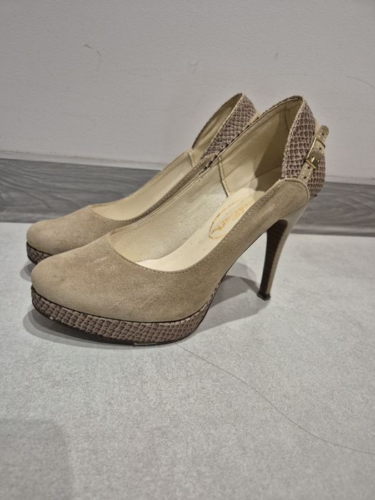 Zamszowe szpilki rozmiar 37