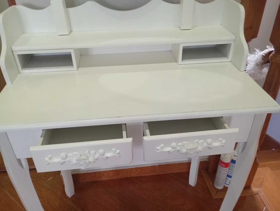 Toaletka dla dziewczynki