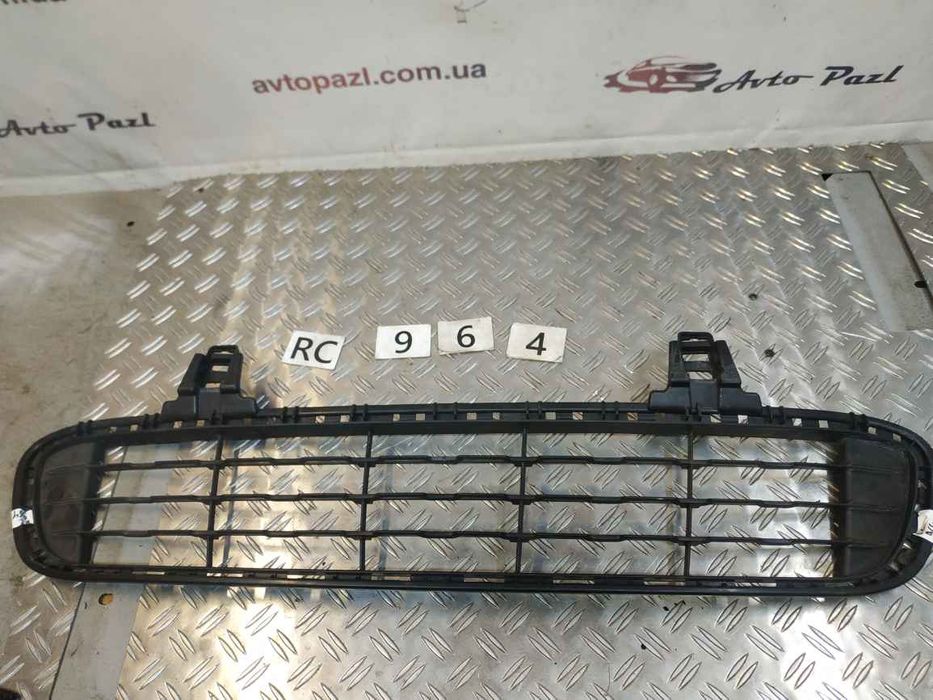 Hyundai/Kia Stonic 2017- решітка бампера перед RC0964 86560H8HA0