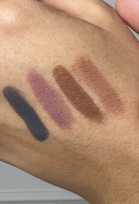 „Celestial Nude” Matowy Cień do Powiek w Sztyfcie ! Dostawa gratis!!!