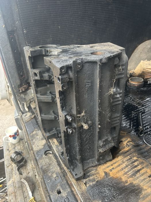 Блок двигателя Форд Транзит 2.5 дизель