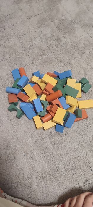 Drewniane klocki dla dzieci