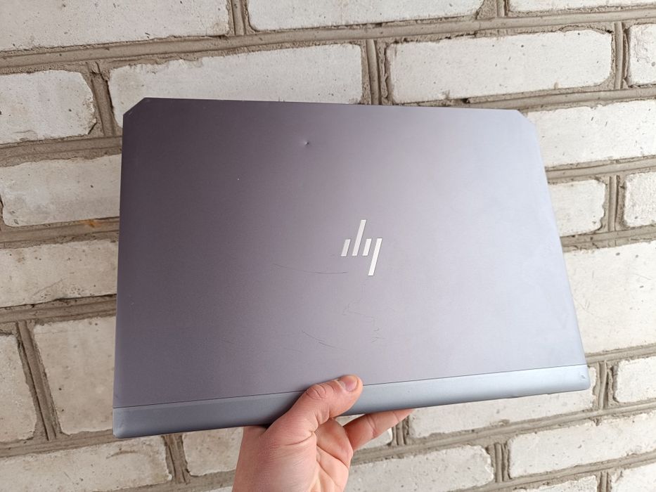 6 ядер Ігровий ноутбук HP Zbook 15 (i7 8850H/16/512/Р1000)