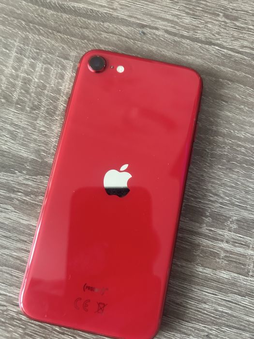 Продам iPhone SE 128Гб